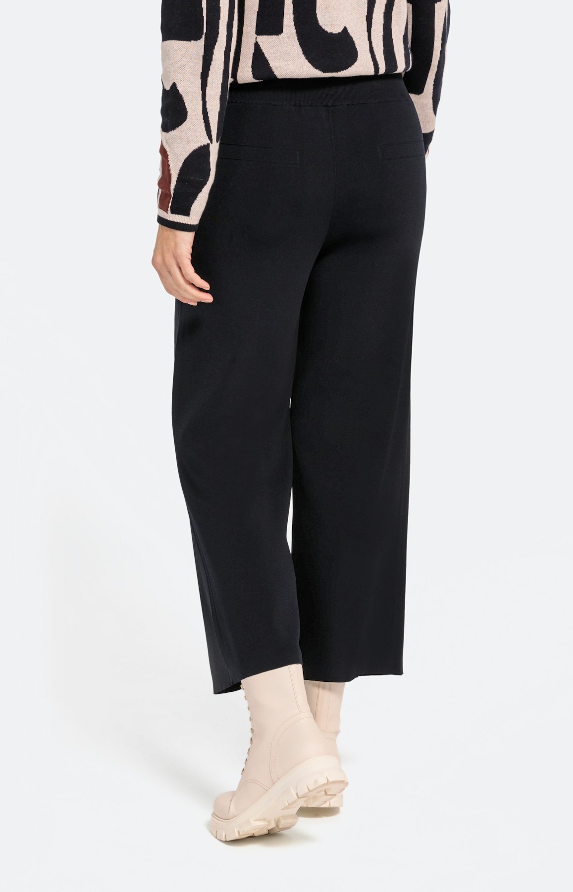 Strick-Culotte mit weitem Bein