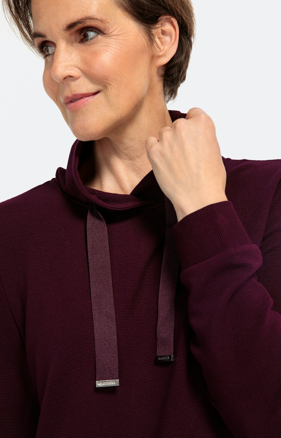 Sweatshirt mit hohem Kragen und Hemdlage