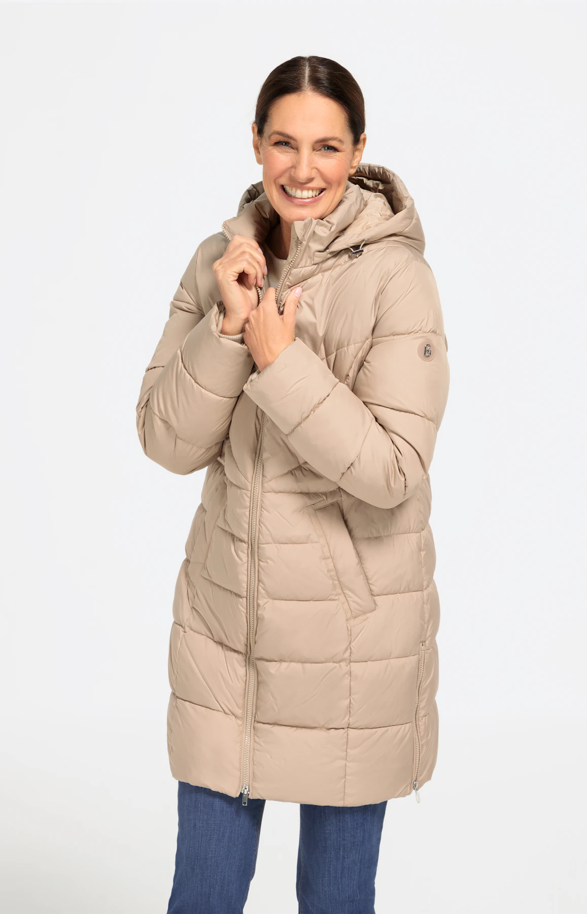 Steppmantel mit Kapuze und hohem Kragen