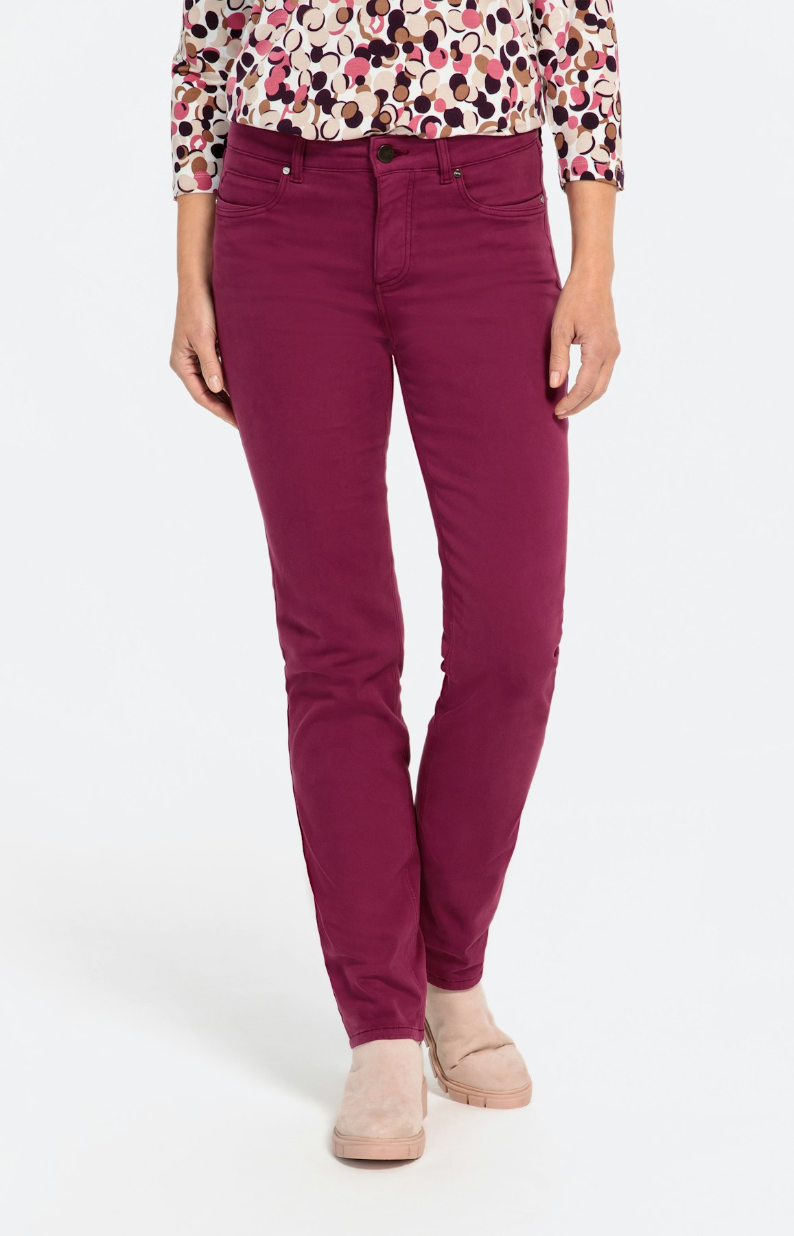 Farbige Denim-Hose mit 5 Pockets