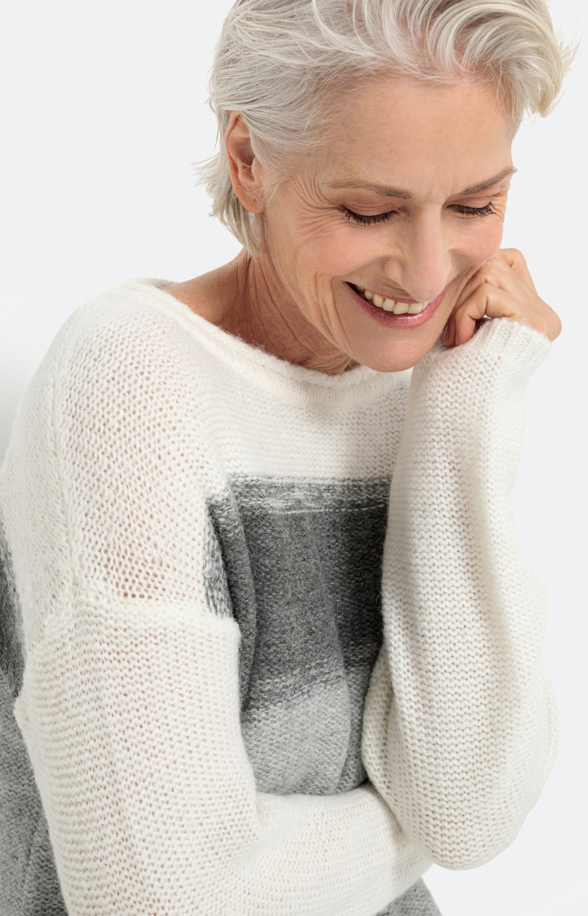 Feinstrickpullover mit Rippbündchen