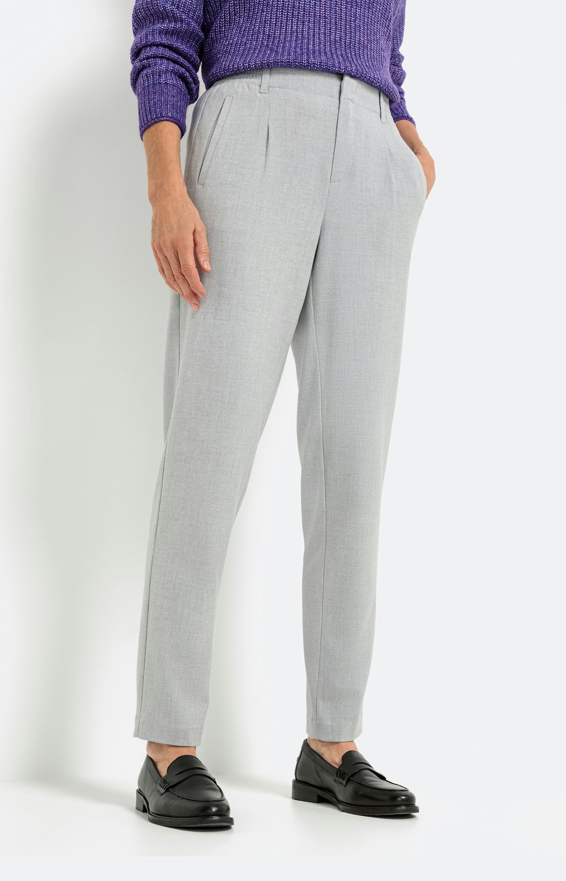 Zigarettenhose mit elastischem Bund