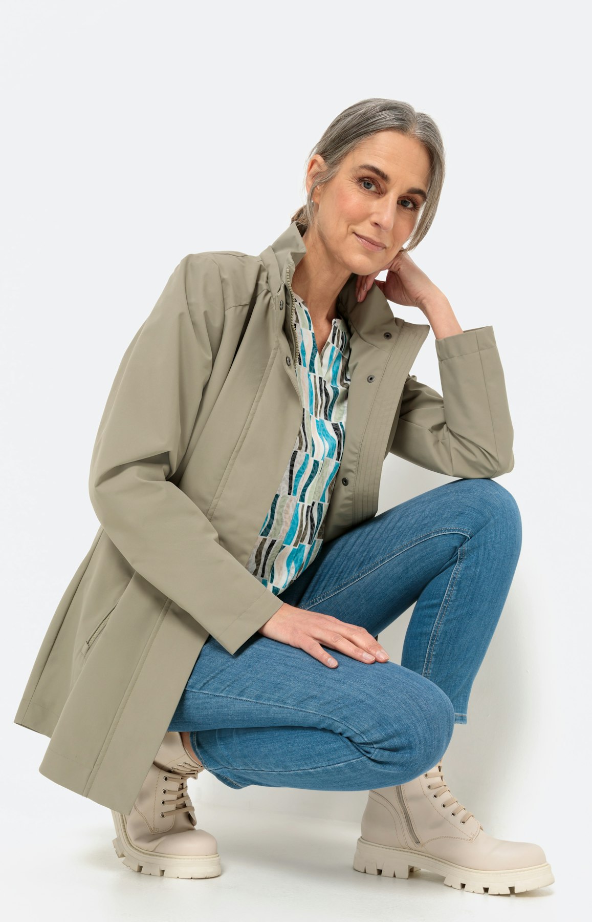 Sommerjacke mit Kapuze, khaki
