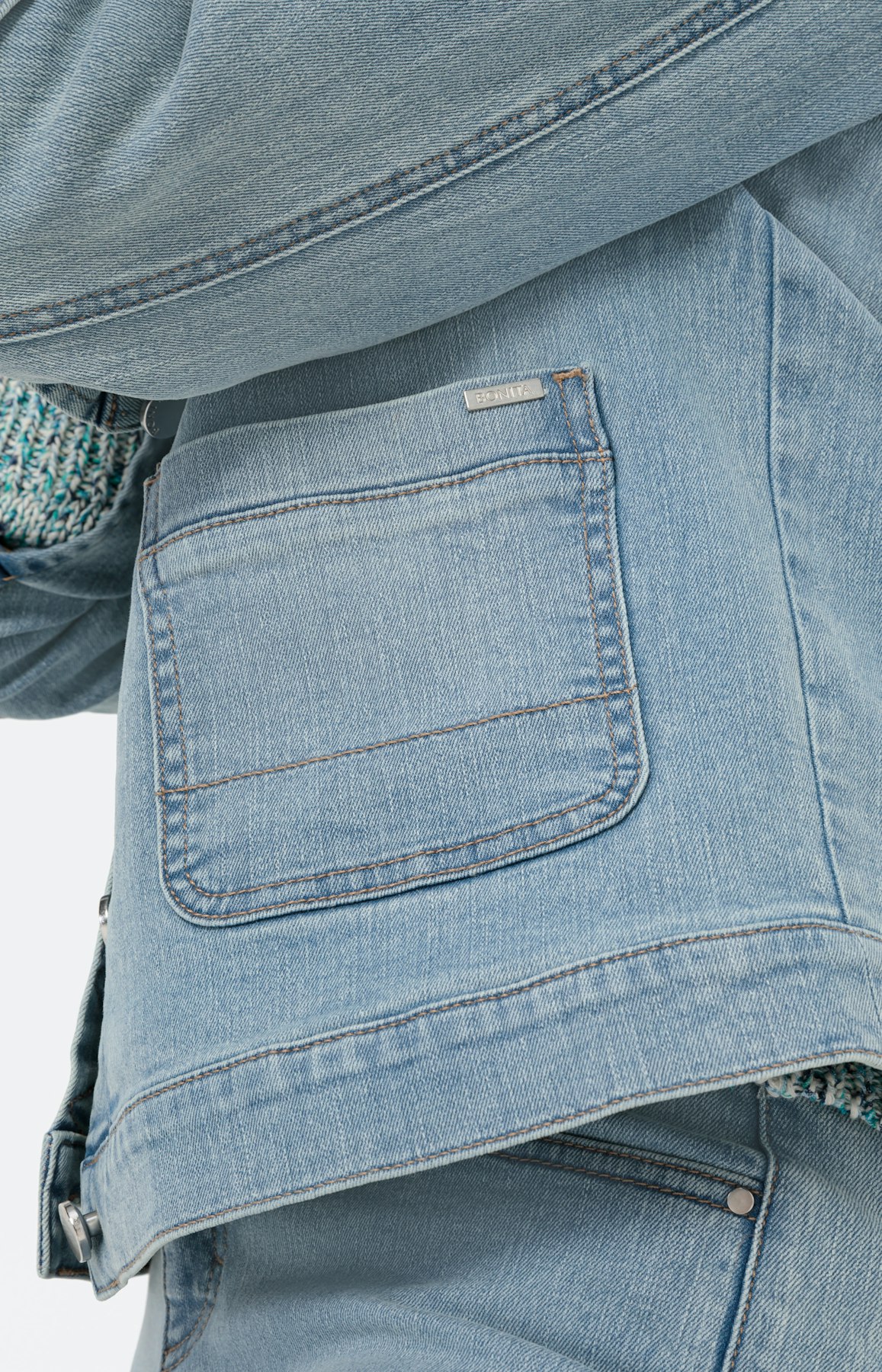 Jeansjack met opgestikte zakken