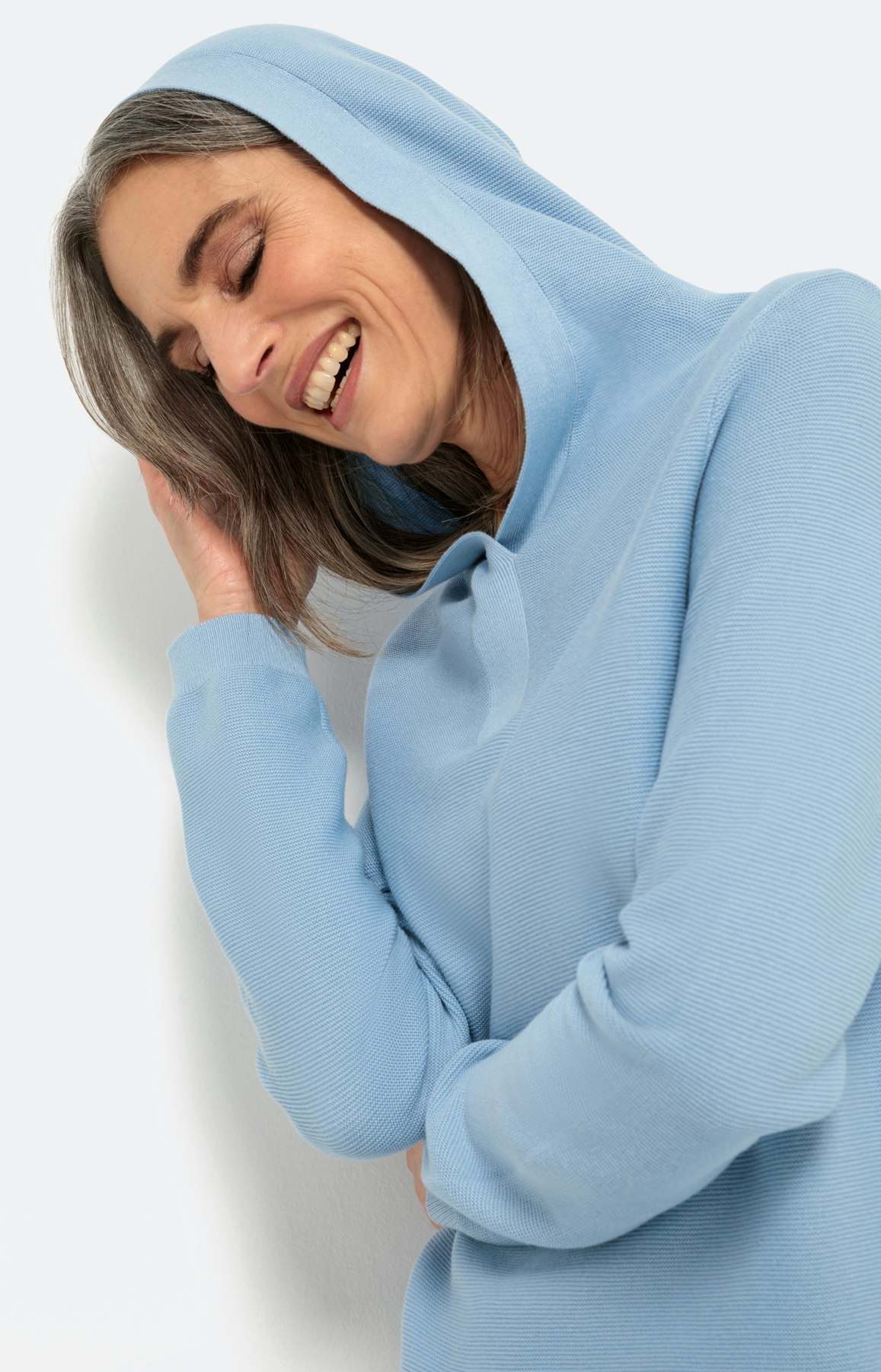 Capuchontrui met lange mouwen