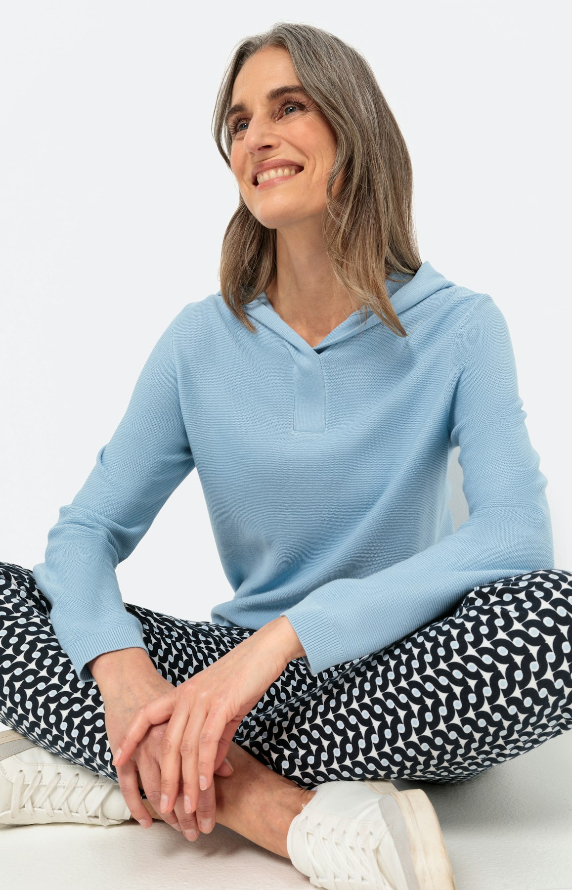 Capuchontrui met lange mouwen