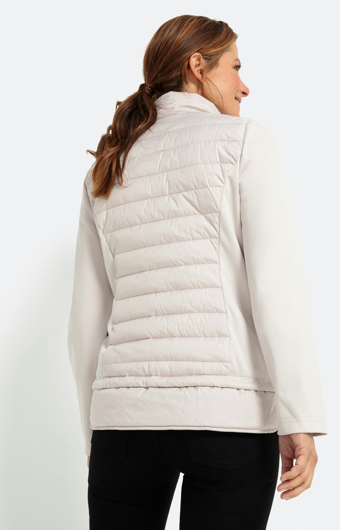 Steppjacke im Materialmix