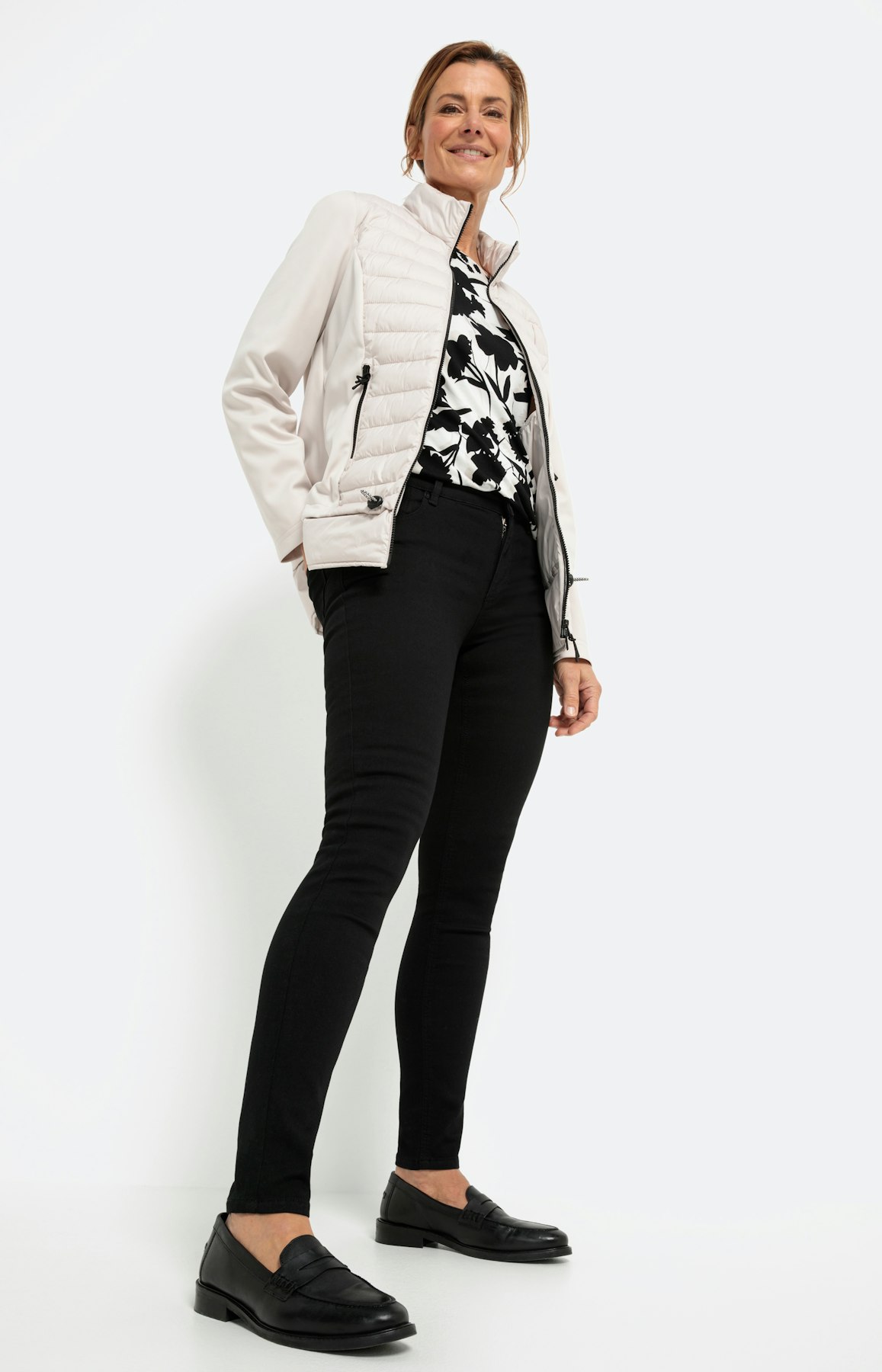 Steppjacke im Materialmix