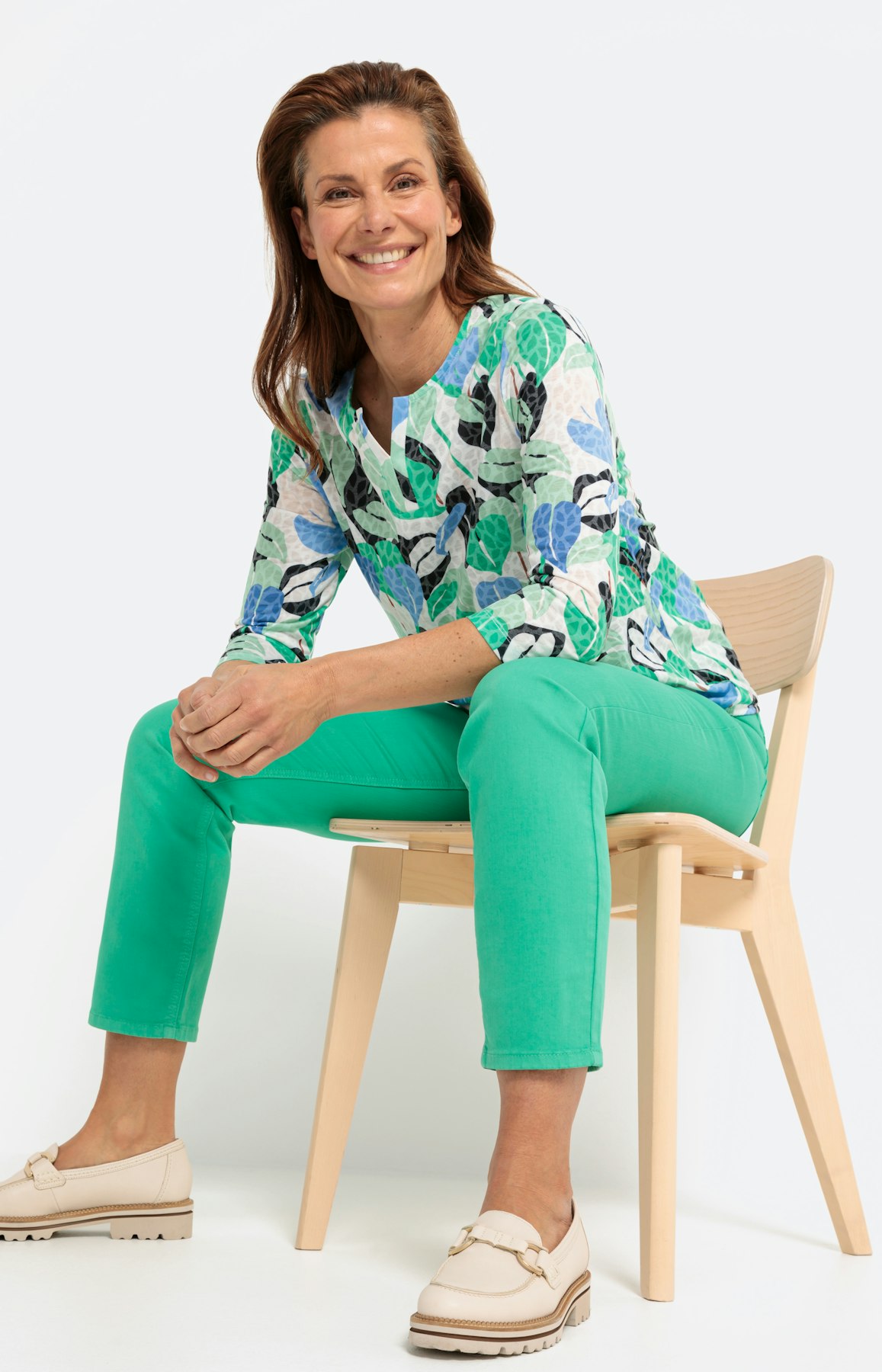 Botanisch gemustertes Shirt