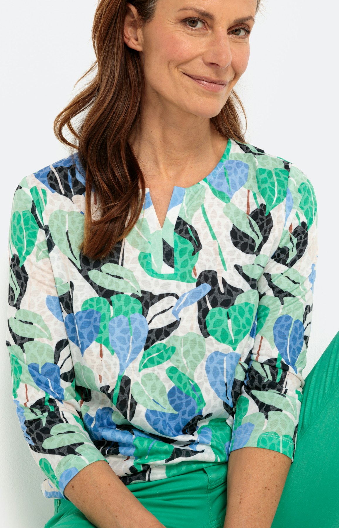 Botanisch gemustertes Shirt