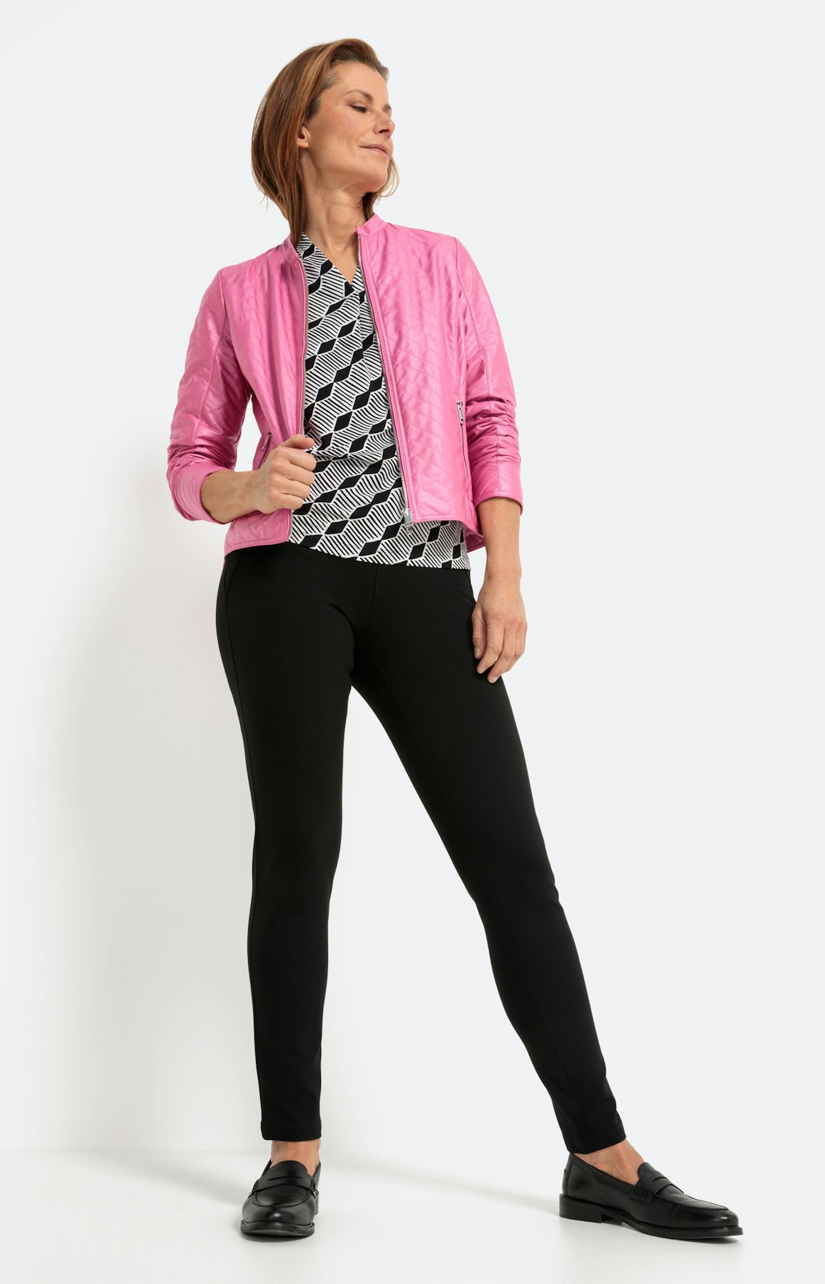 T-shirt met een V-hals en korte mouwen