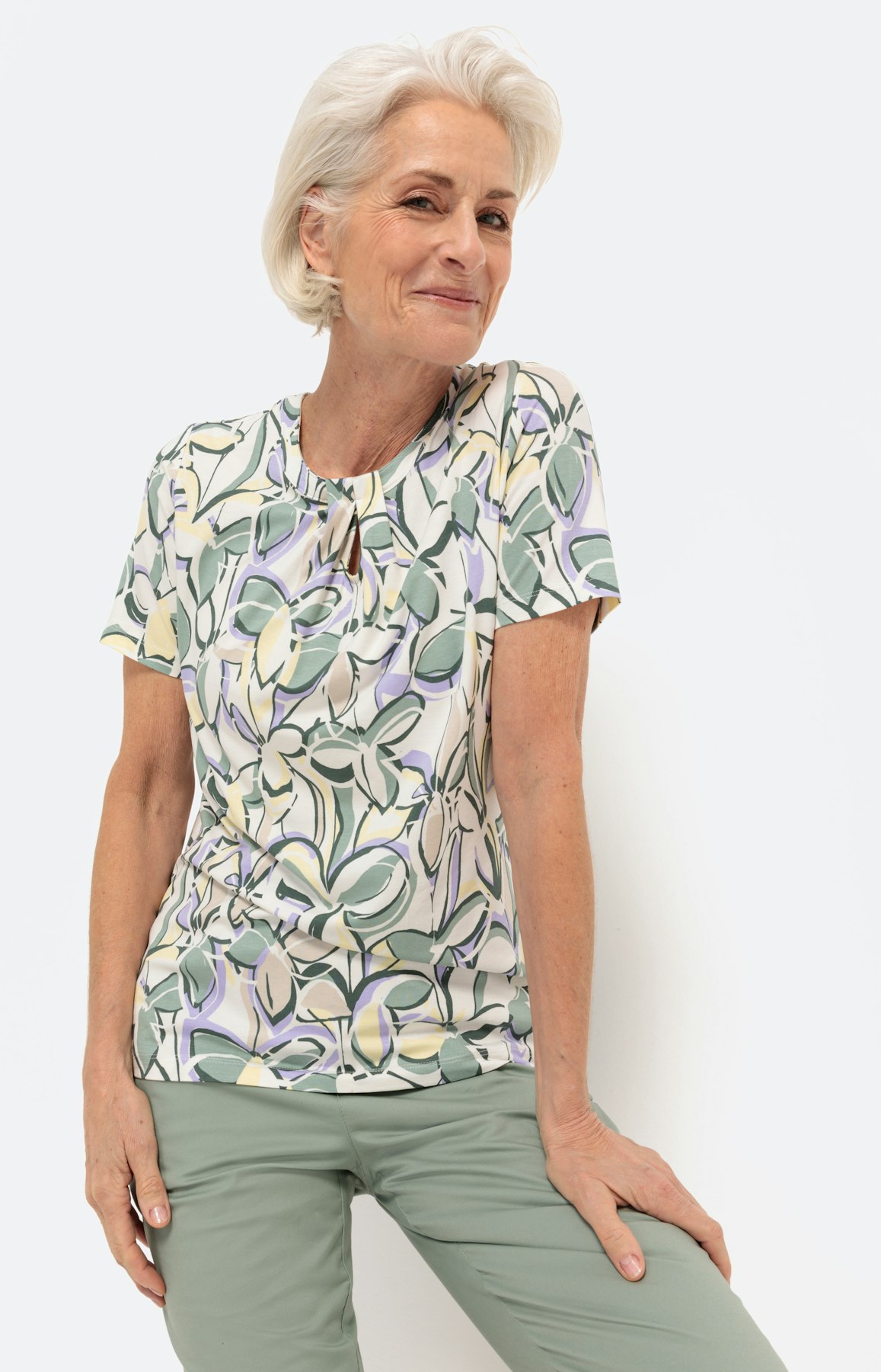 Geblümtes T-Shirt mit kurzem Ärmel