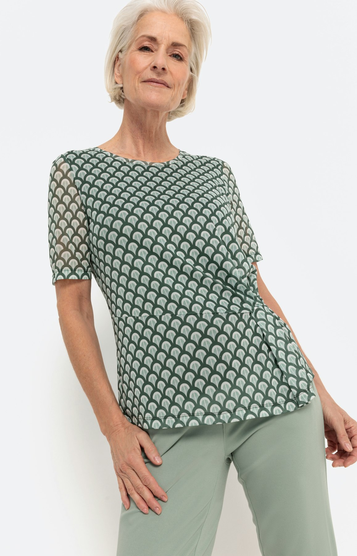 Shirt van mesh met korte mouwen