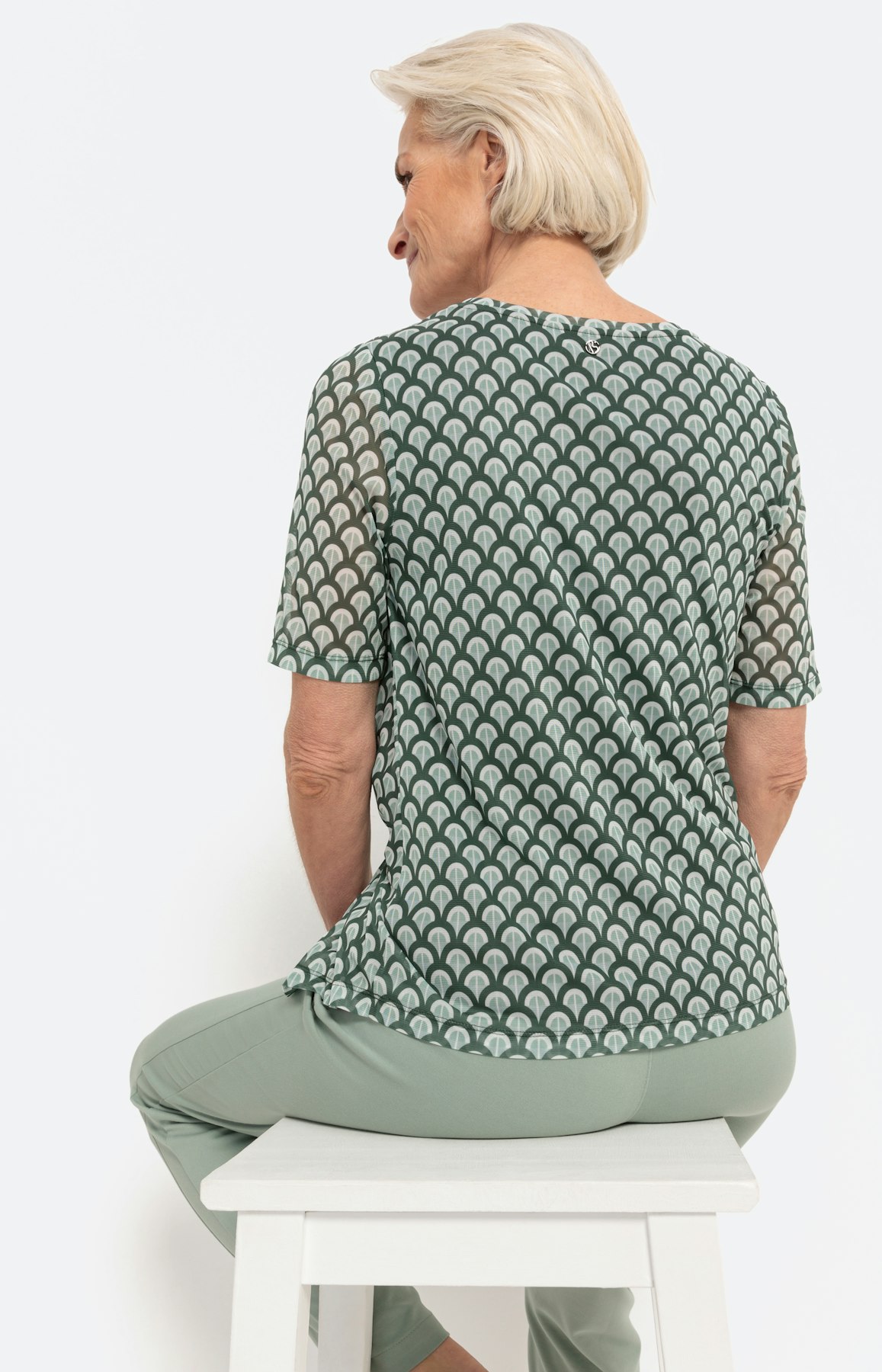 Shirt van mesh met korte mouwen