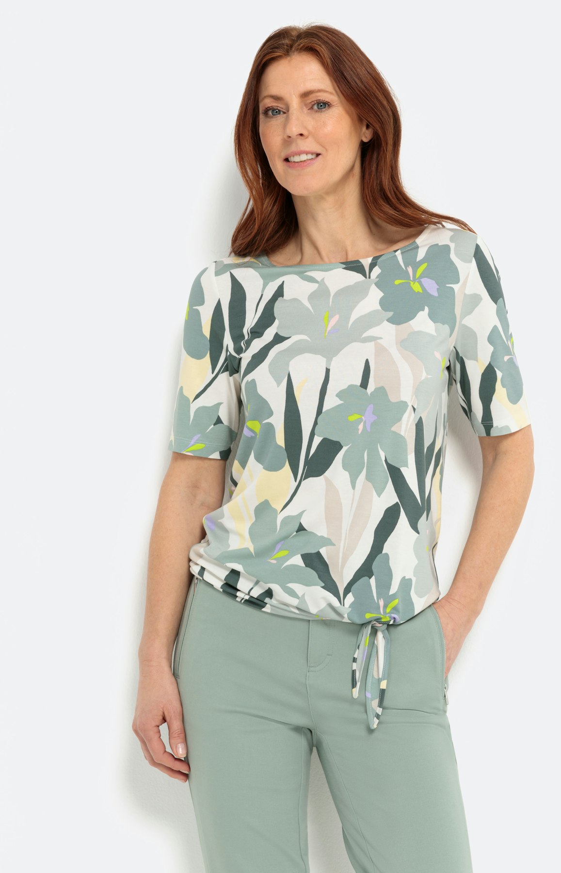 T-shirt met korte mouwen en knoopdetail