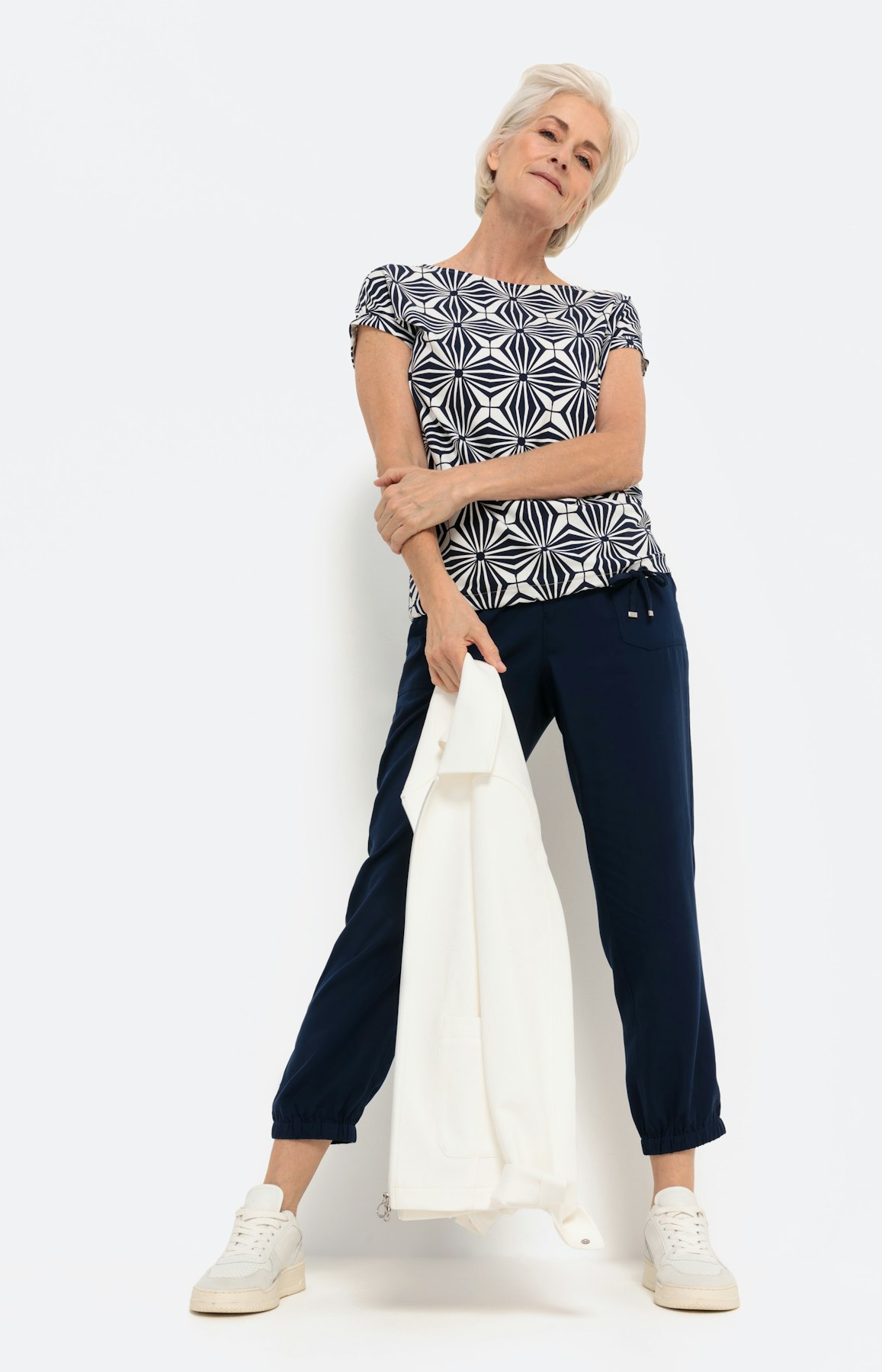 Kurzärmliges T-Shirt mit All Over-Print