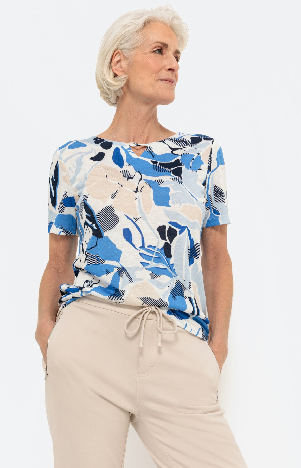 T-shirt met korte mouwen en oogje