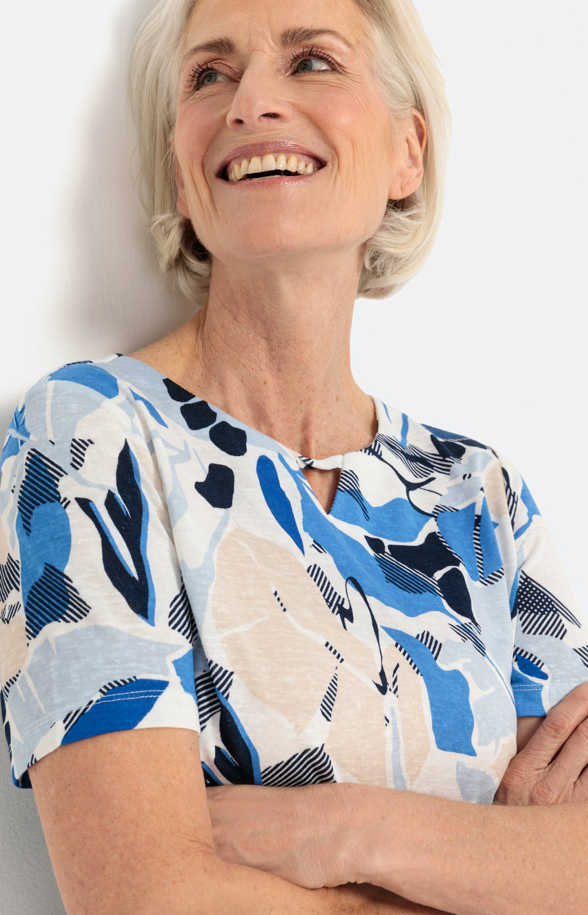 T-shirt met korte mouwen en oogje