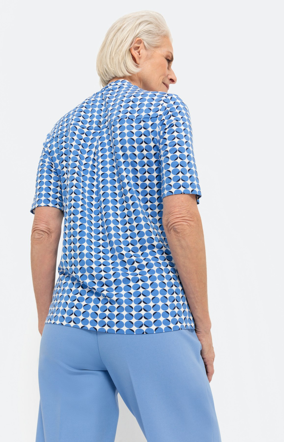 Shirt met korte mouwen en een V-hals