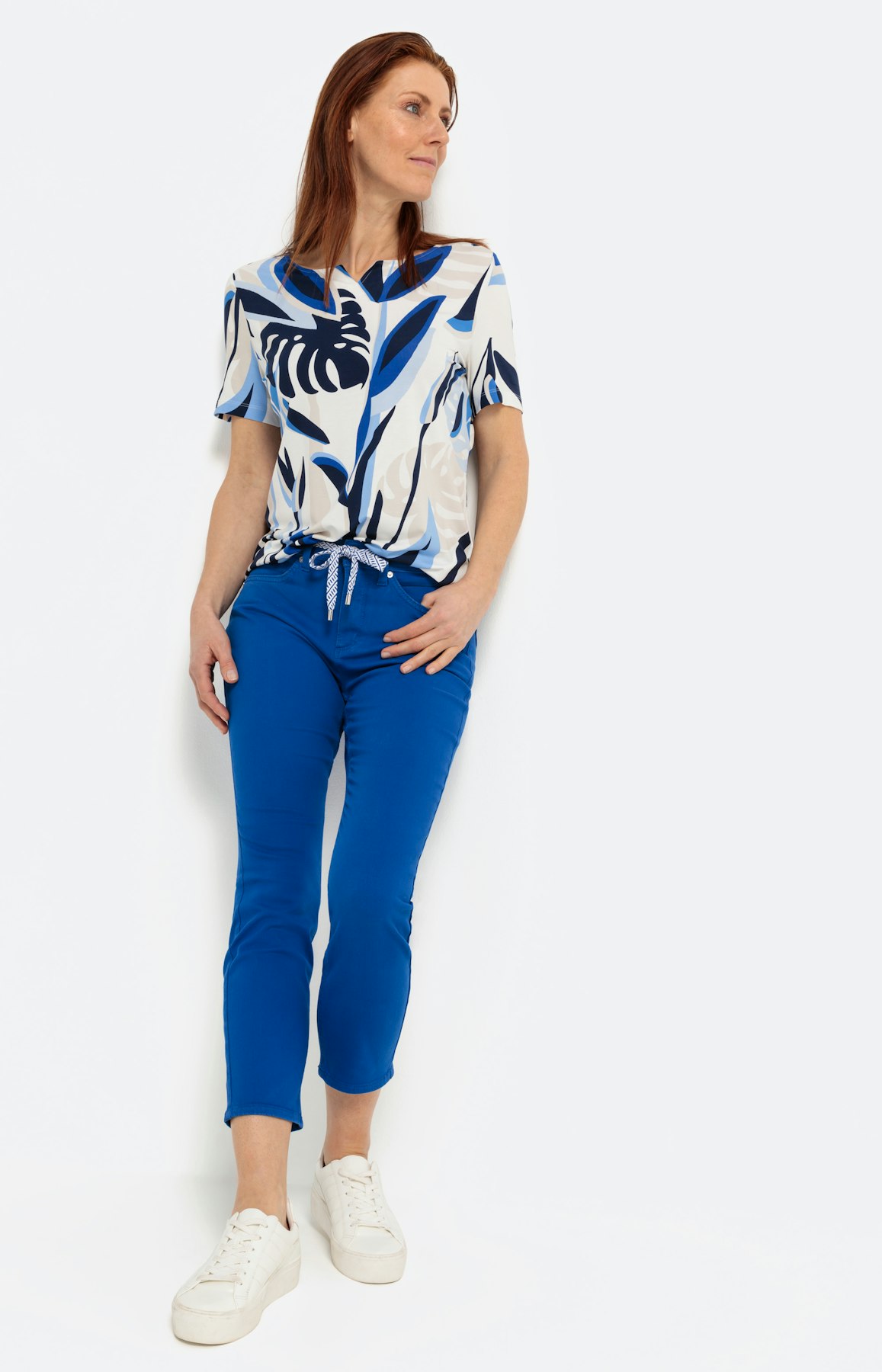 Shirt met korte mouwen en bladerprint