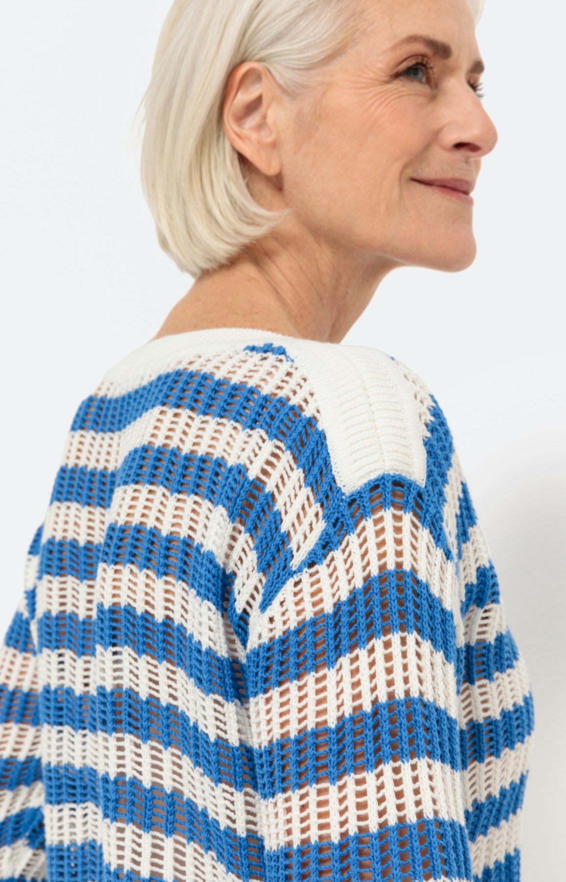 Trui in streepdessin met 3/4-mouwen