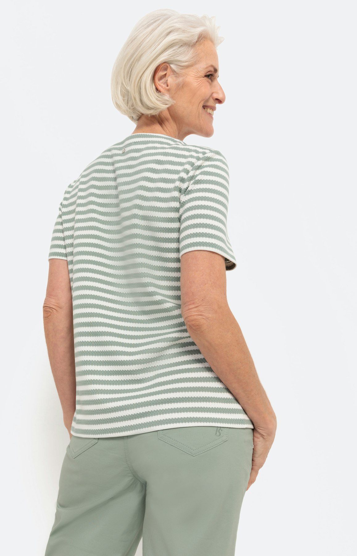 Kurzärmliges Shirt mit Streifenmuster