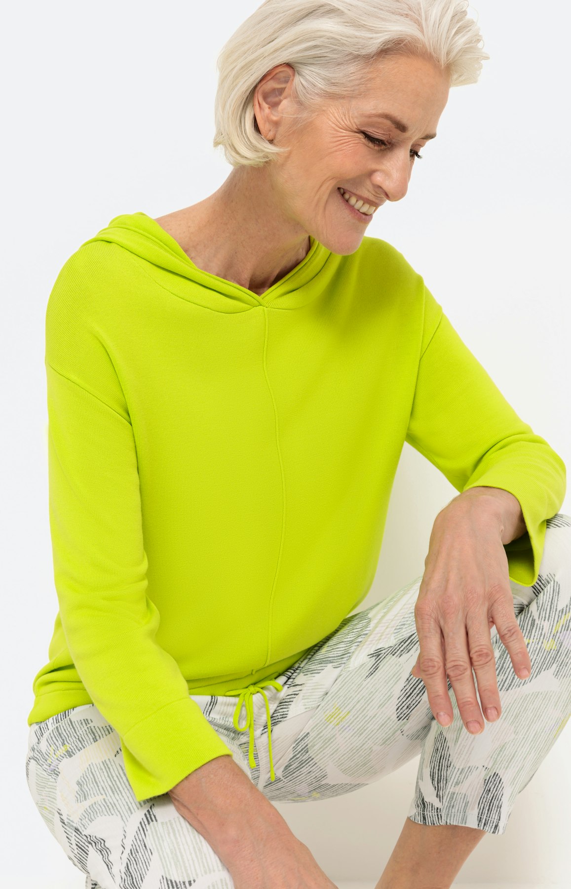 Pullover mit 3/4-Ärmel und Kapuze