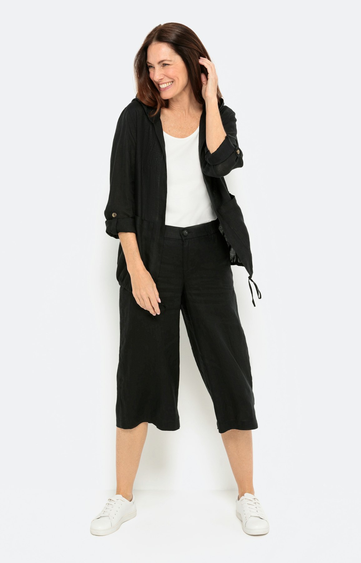 Linnen jasje met capuchon en lange mouwe