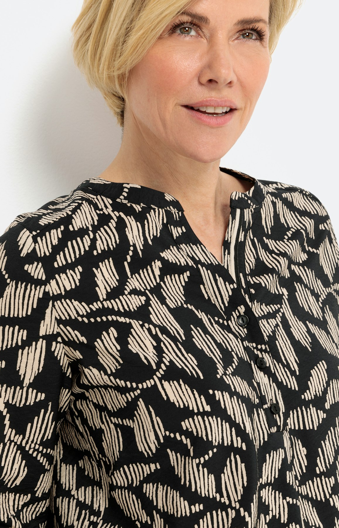 Gemusterte Bluse mit 3/4-Ärmel