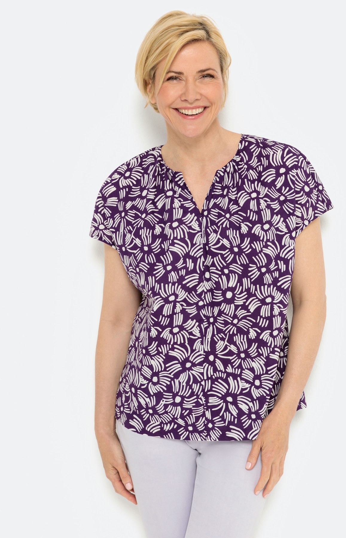 Kurzärmlige Bluse mit All Over-Print