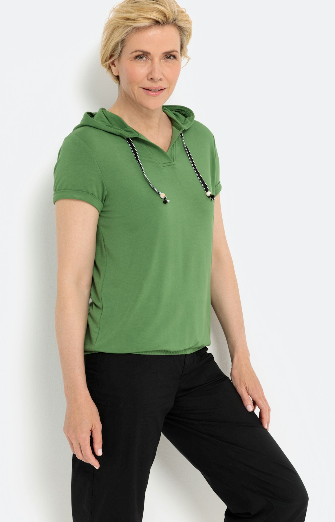 Capuchonshirt met korte mouwen