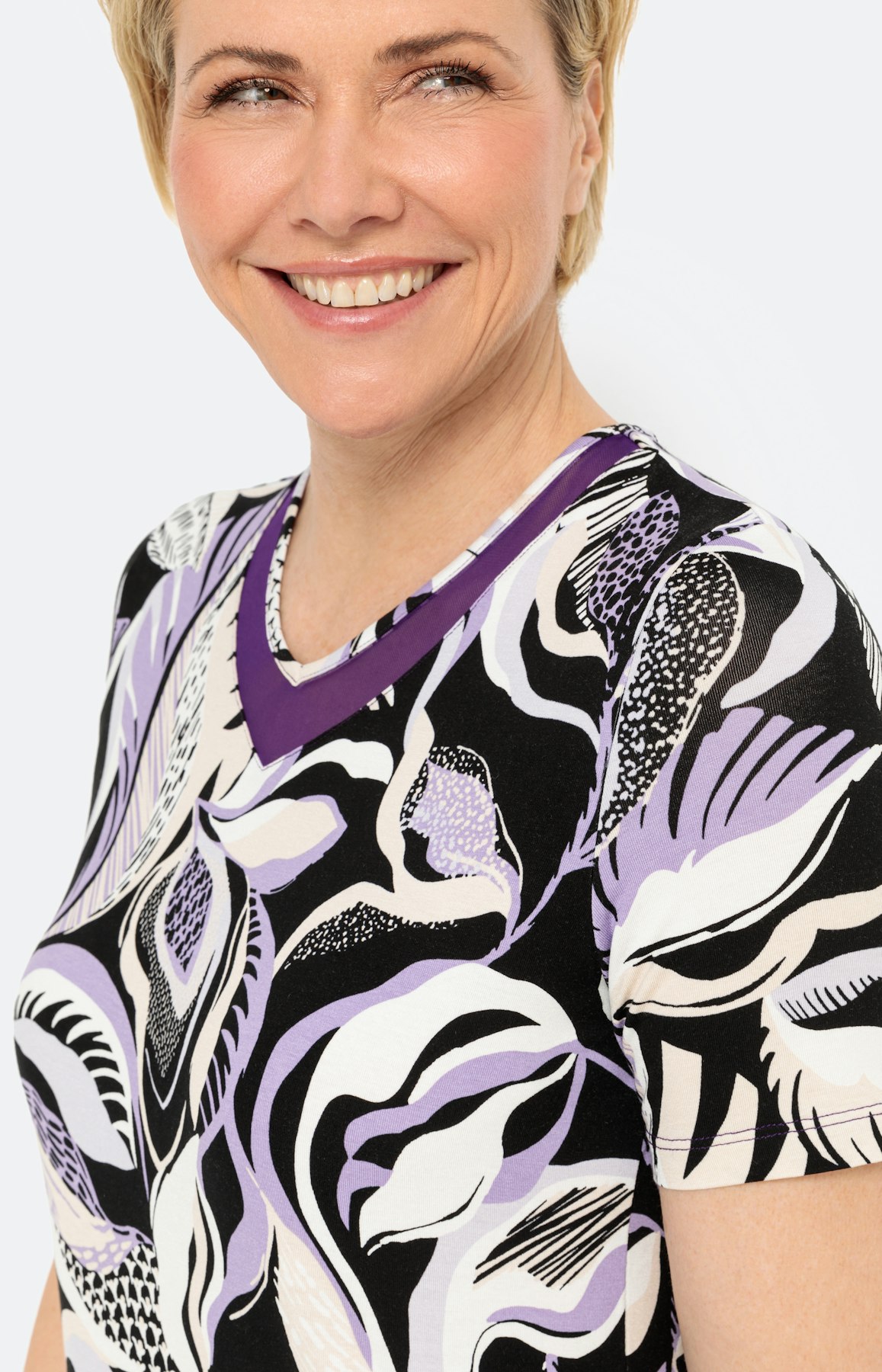 Shirt met korte mouwen en een meshinzet