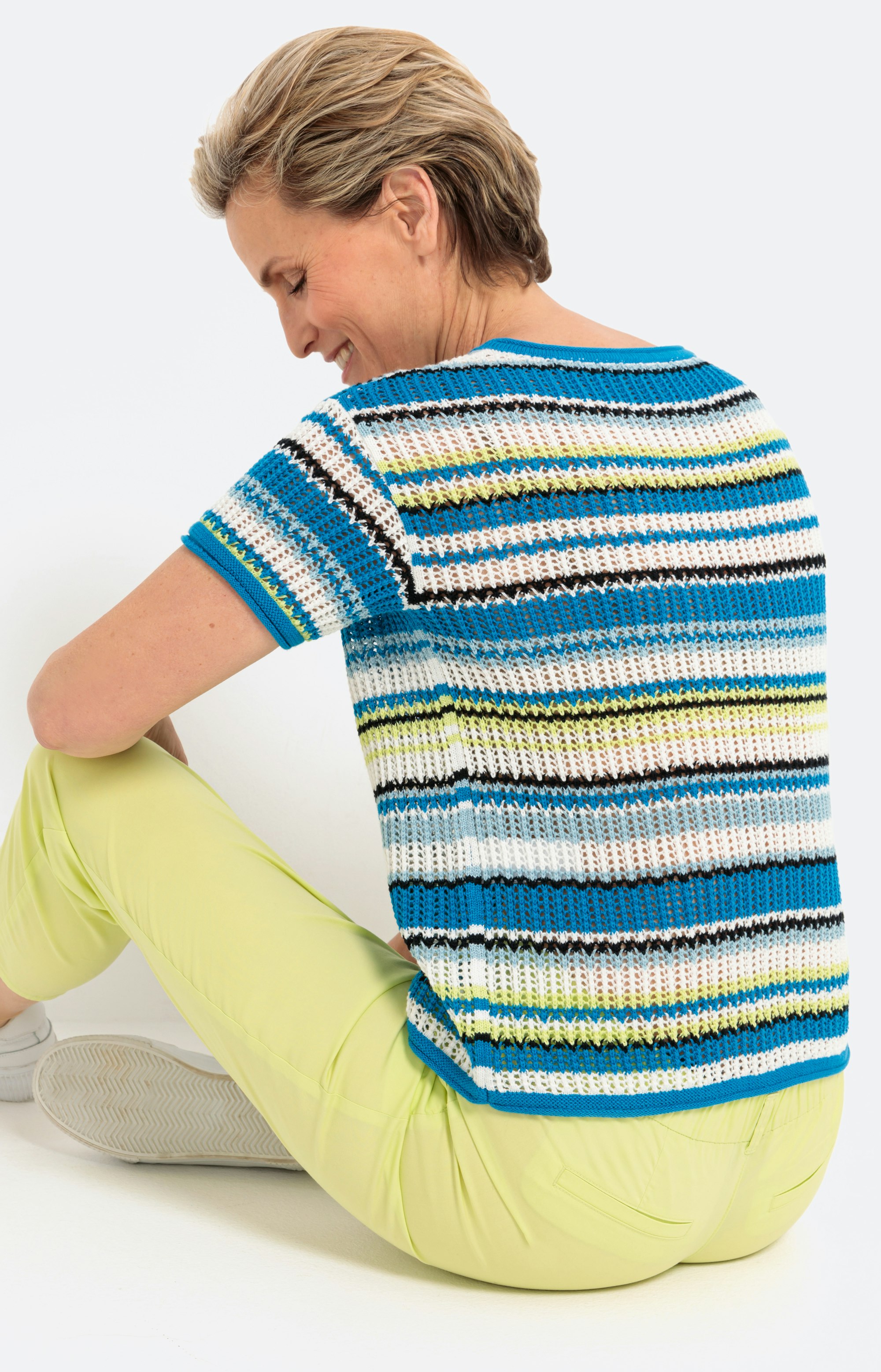 Gestreifter Ajourstrickpullover mit kurzem Ärmel – Bonita
