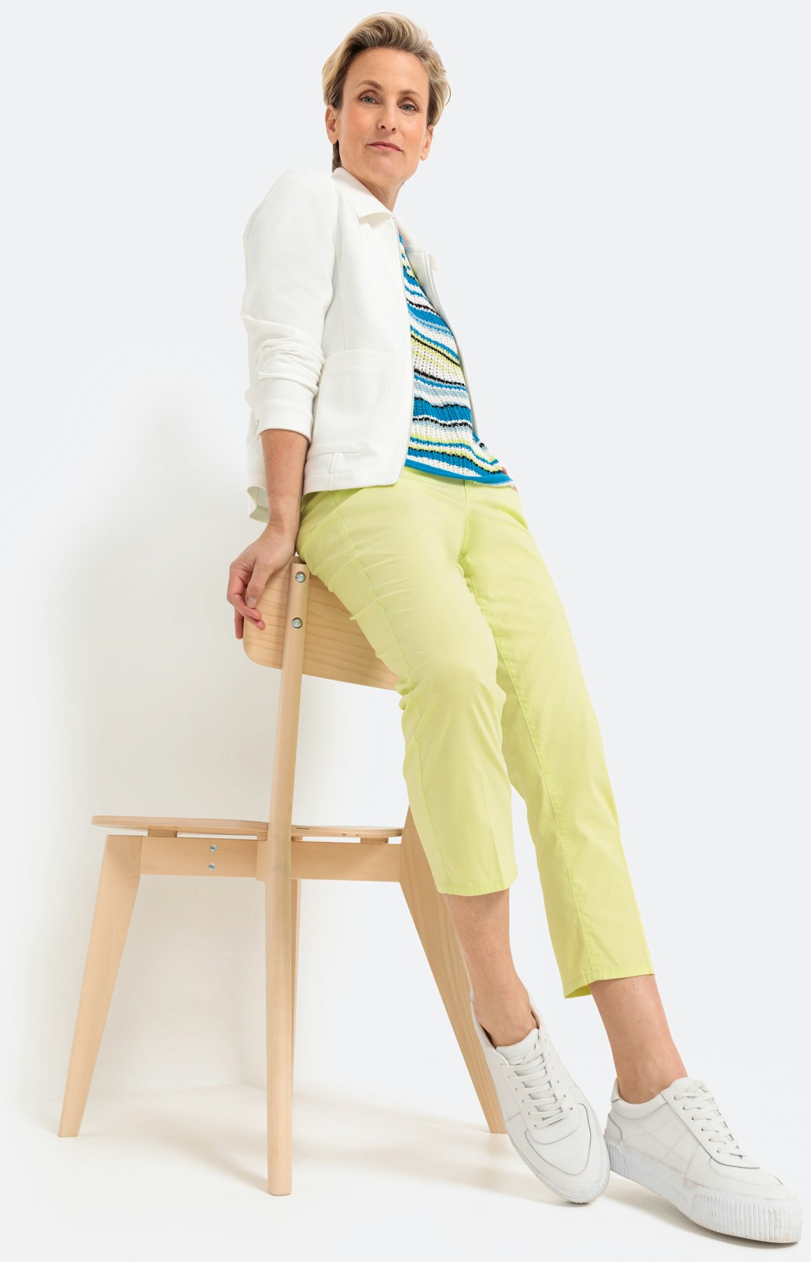 Gestreifter Pullover mit Kurzarm