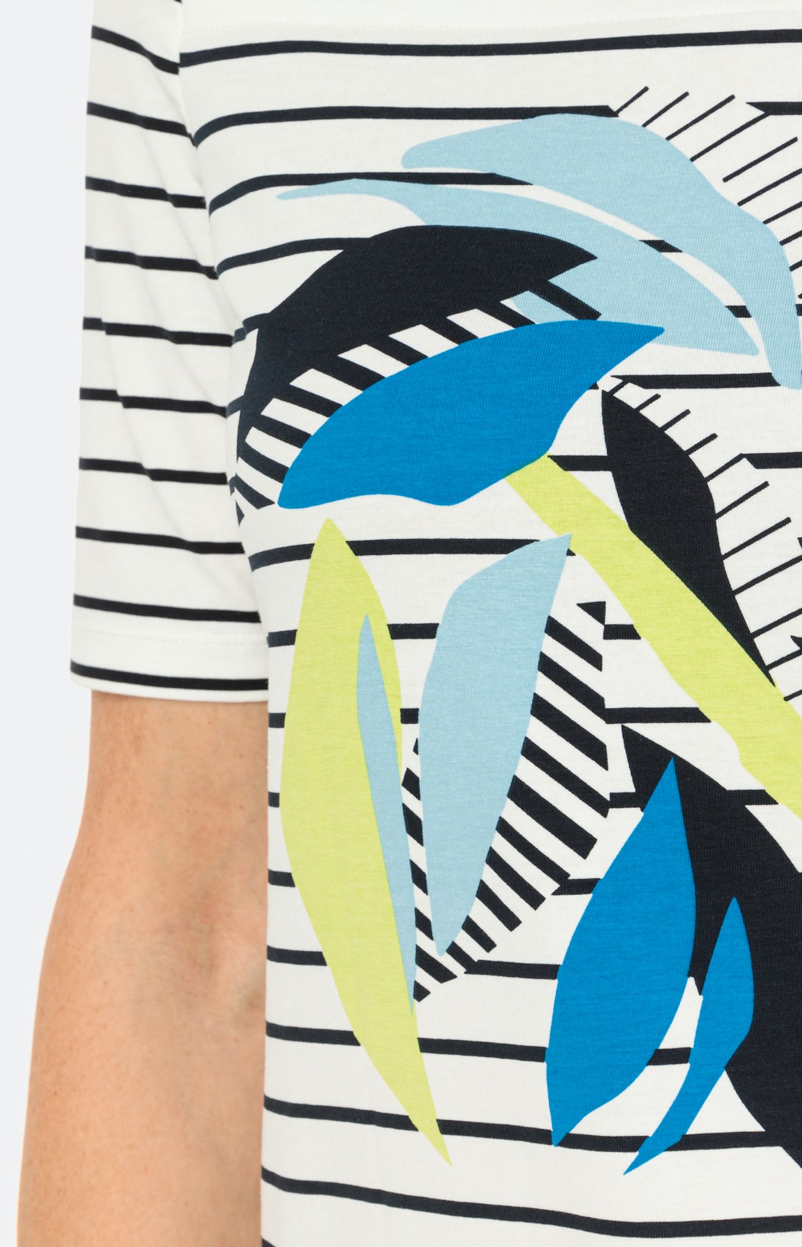 Gestreept T-shirt met korte mouwen