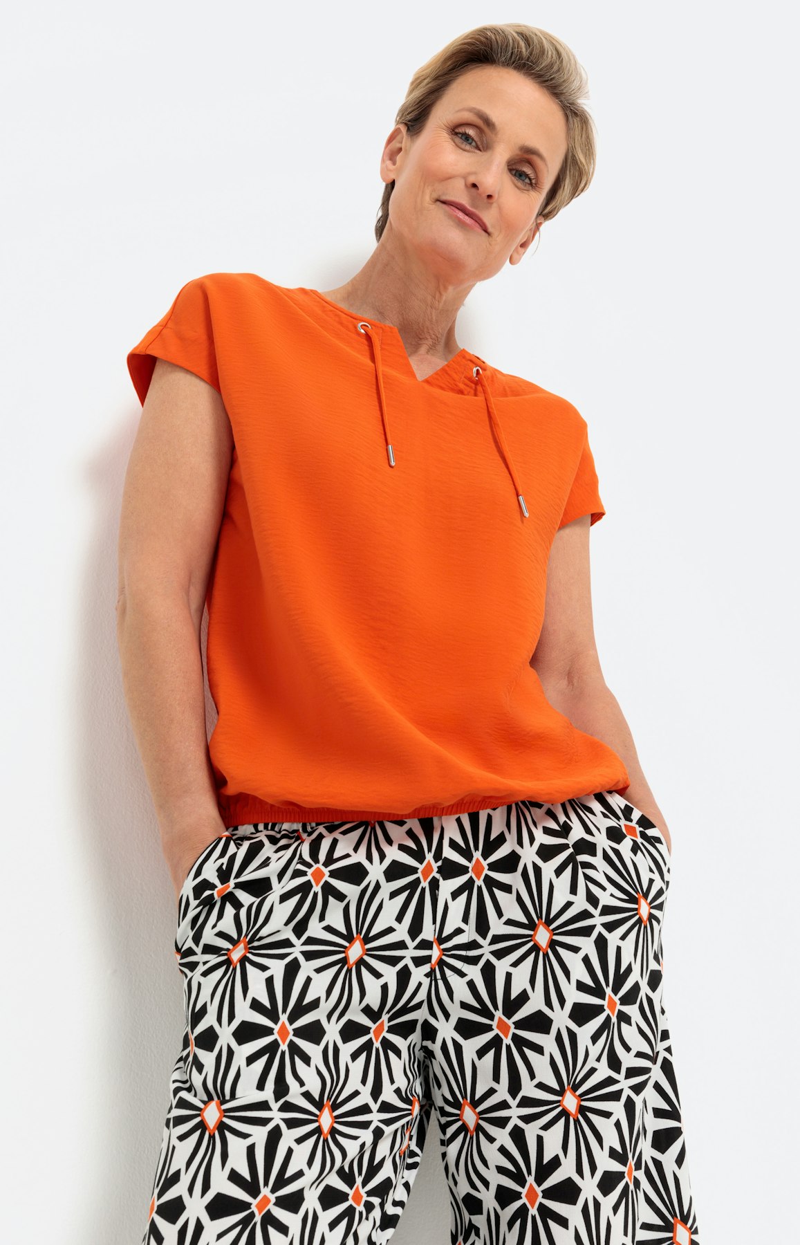 Shirt met korte mouwen in materialenmix