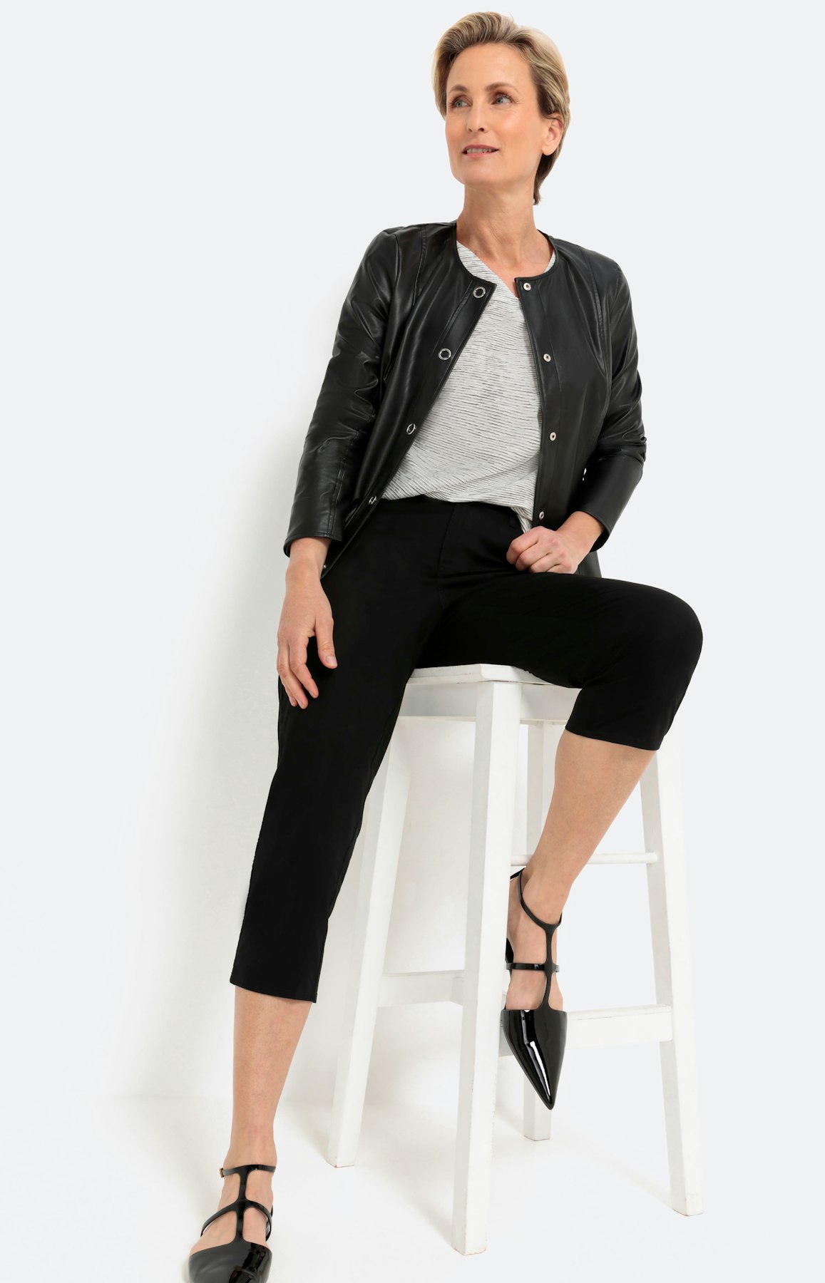 Fijn gestreept T-shirt met korte mouwen