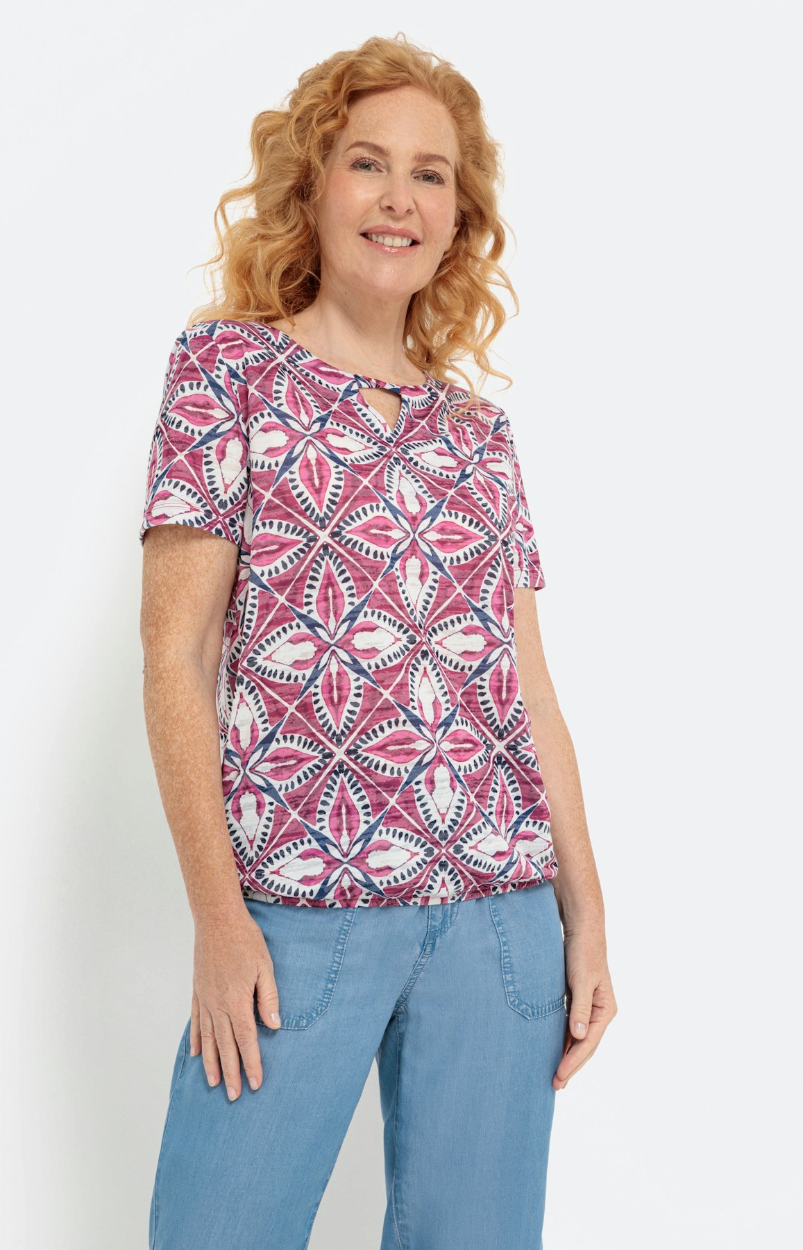 Shirt met print, korte mouwen en oogje