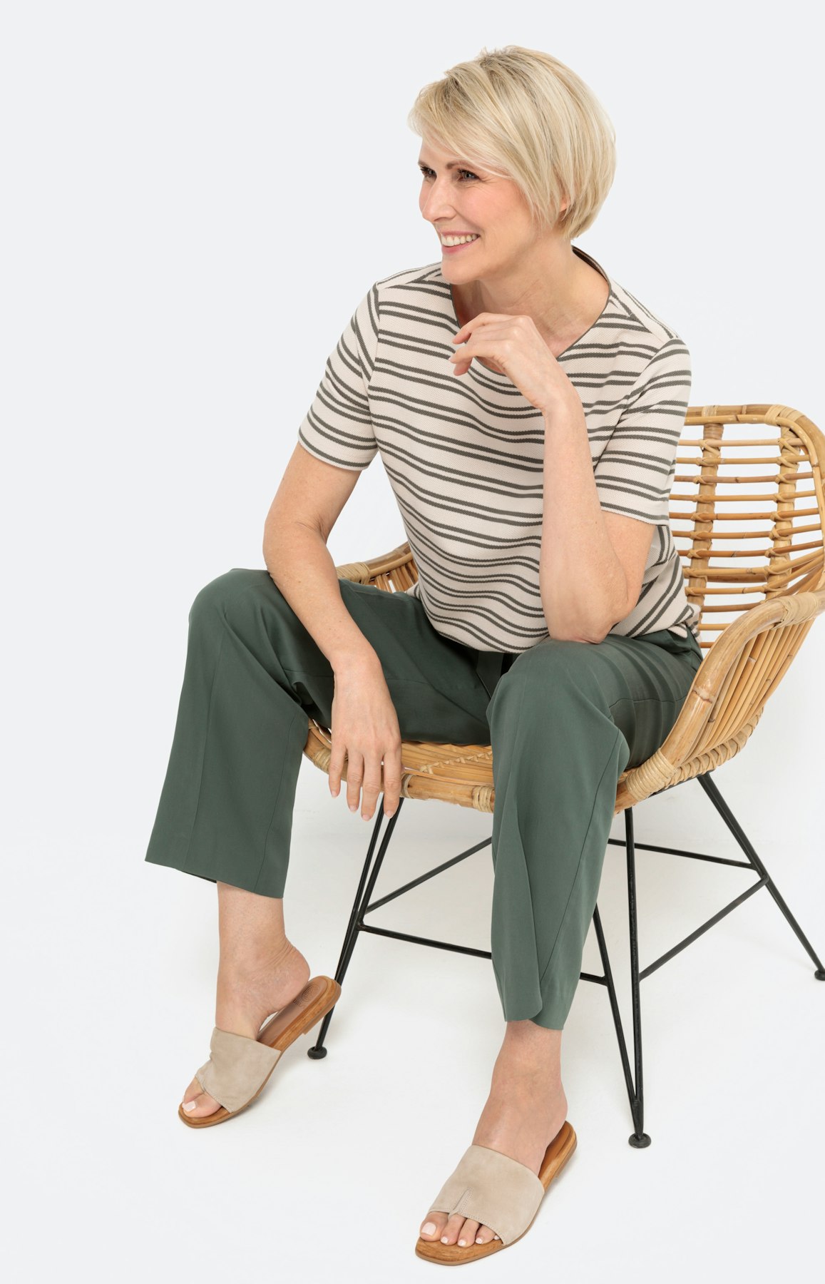 T-shirt met streepen, khaki - wit