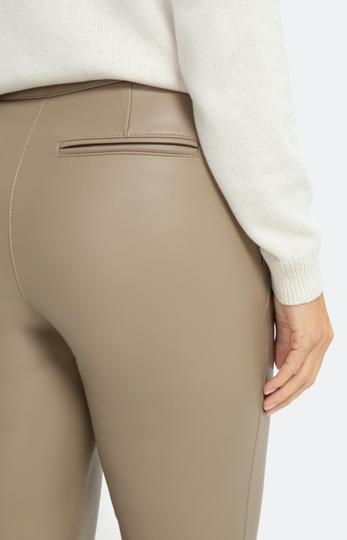 Bengalin in lederen optiek, taupe