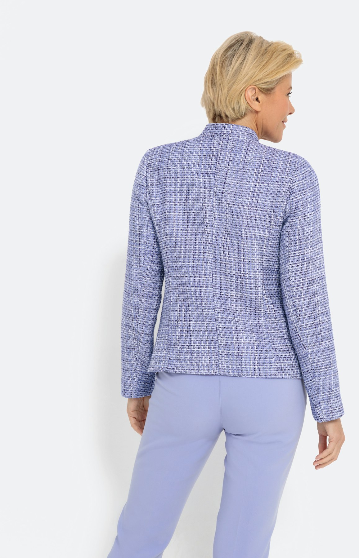 Moderner Blazer aus Bouclé