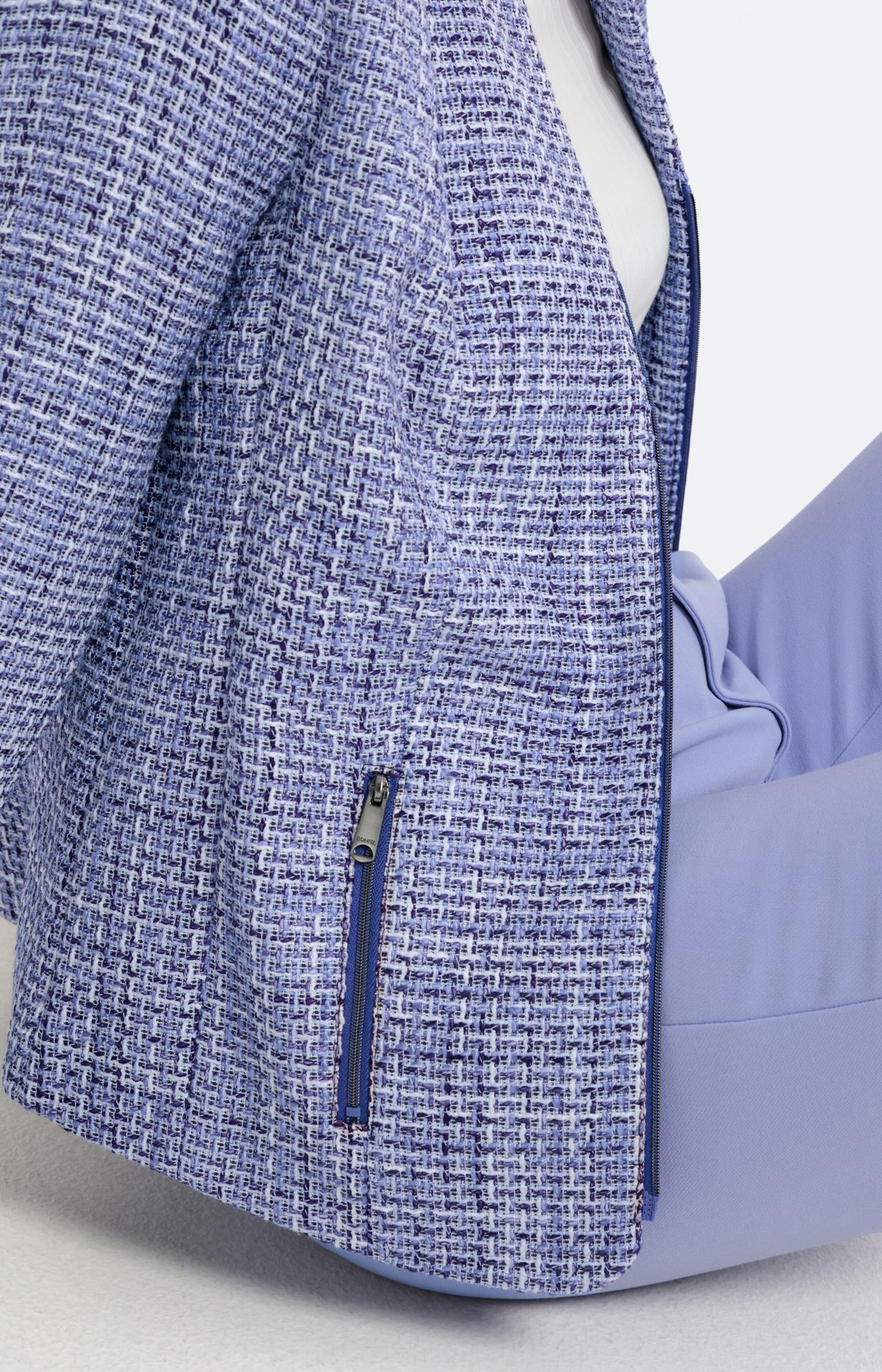 Moderner Blazer aus Bouclé