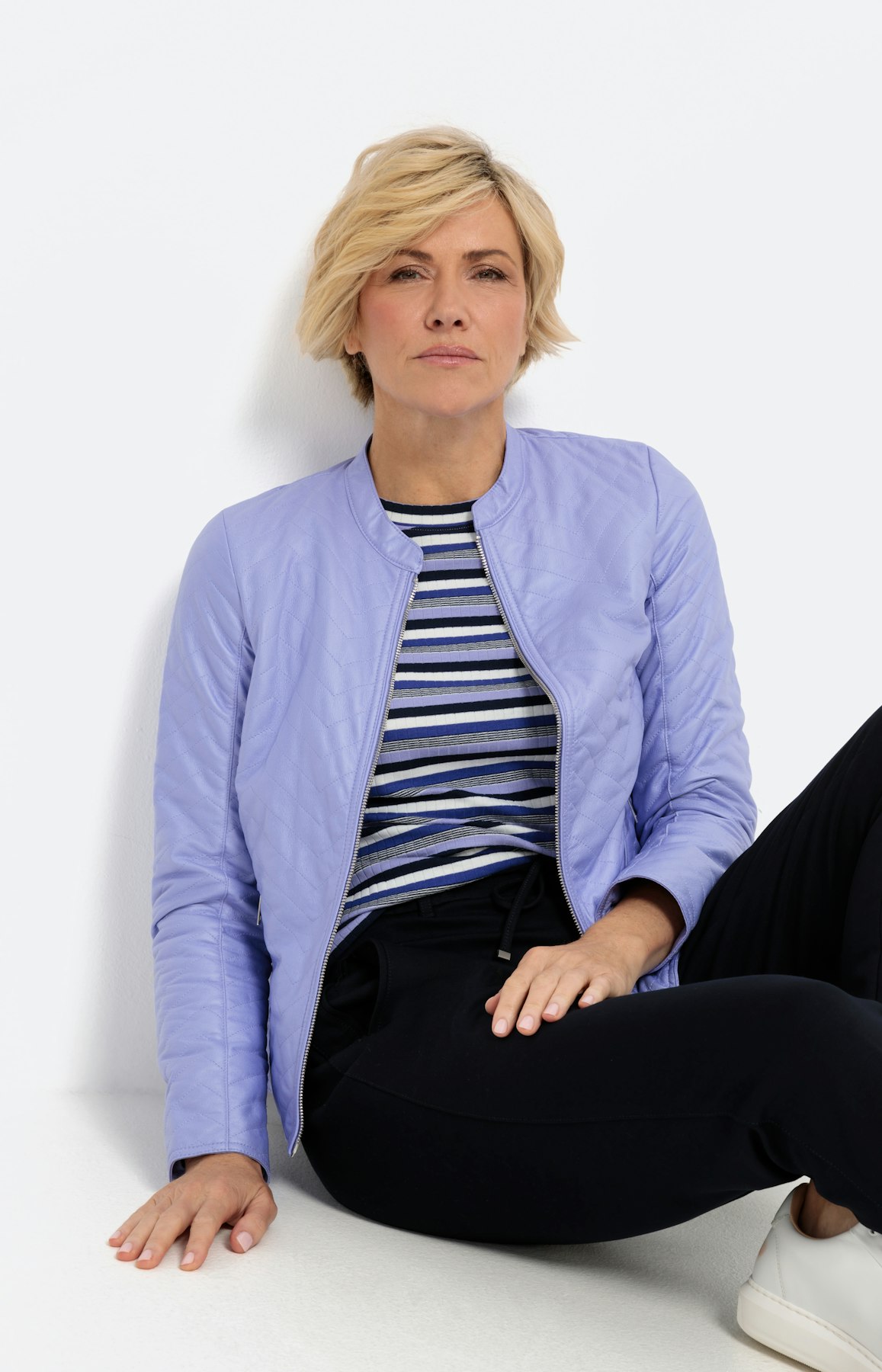 Padded jas in lederen optiek, lavender