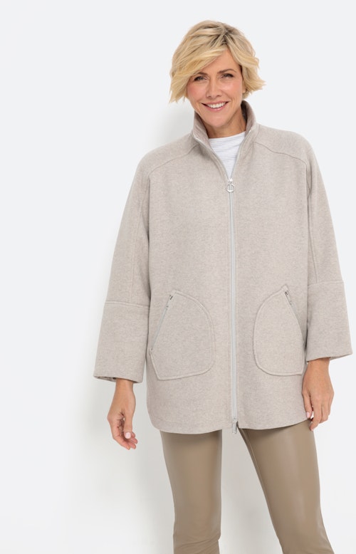 Moderne wollen poncho