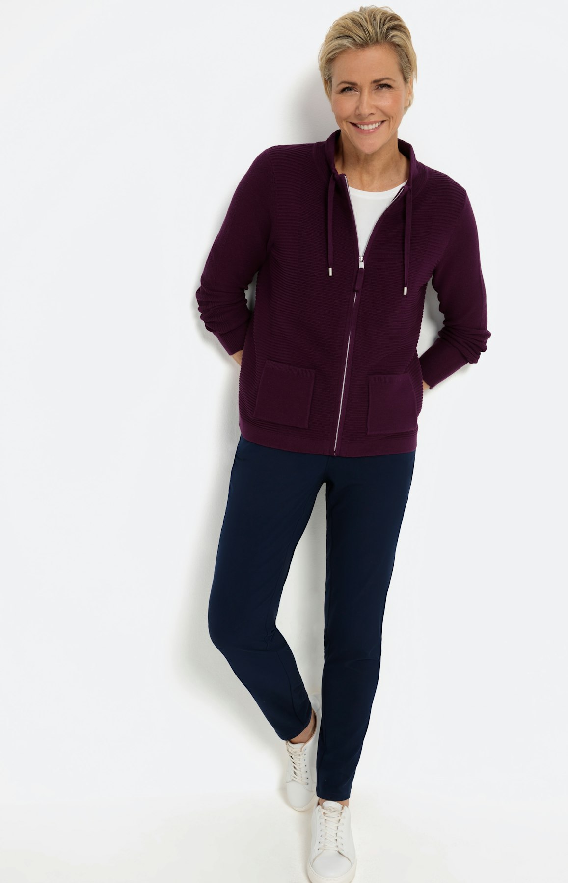 Langarm-Strickjacke mit Stehkragen