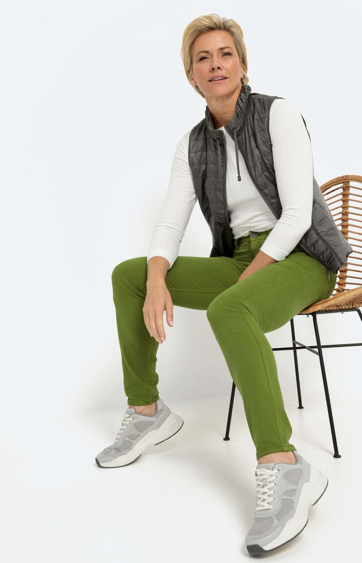 Smalle broek van katoen-satijn, groen