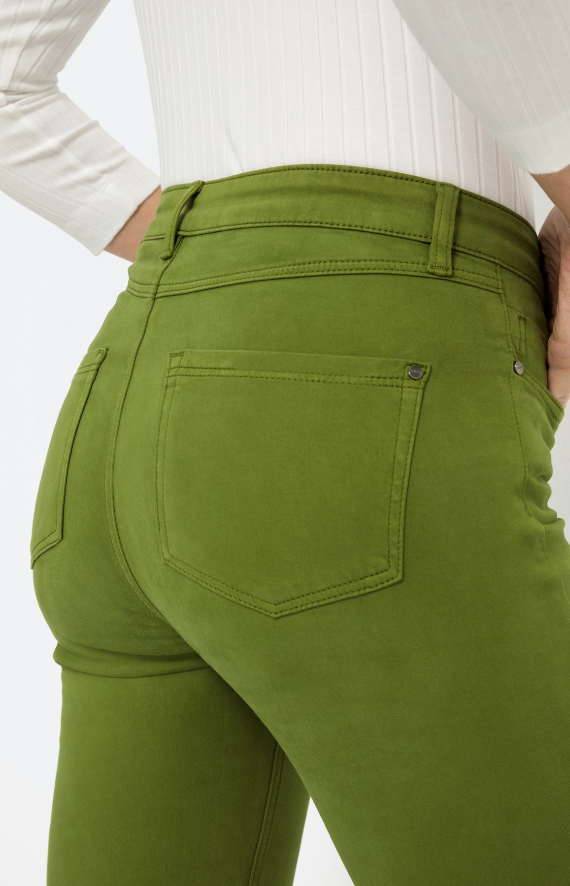 Smalle broek van katoen-satijn, groen