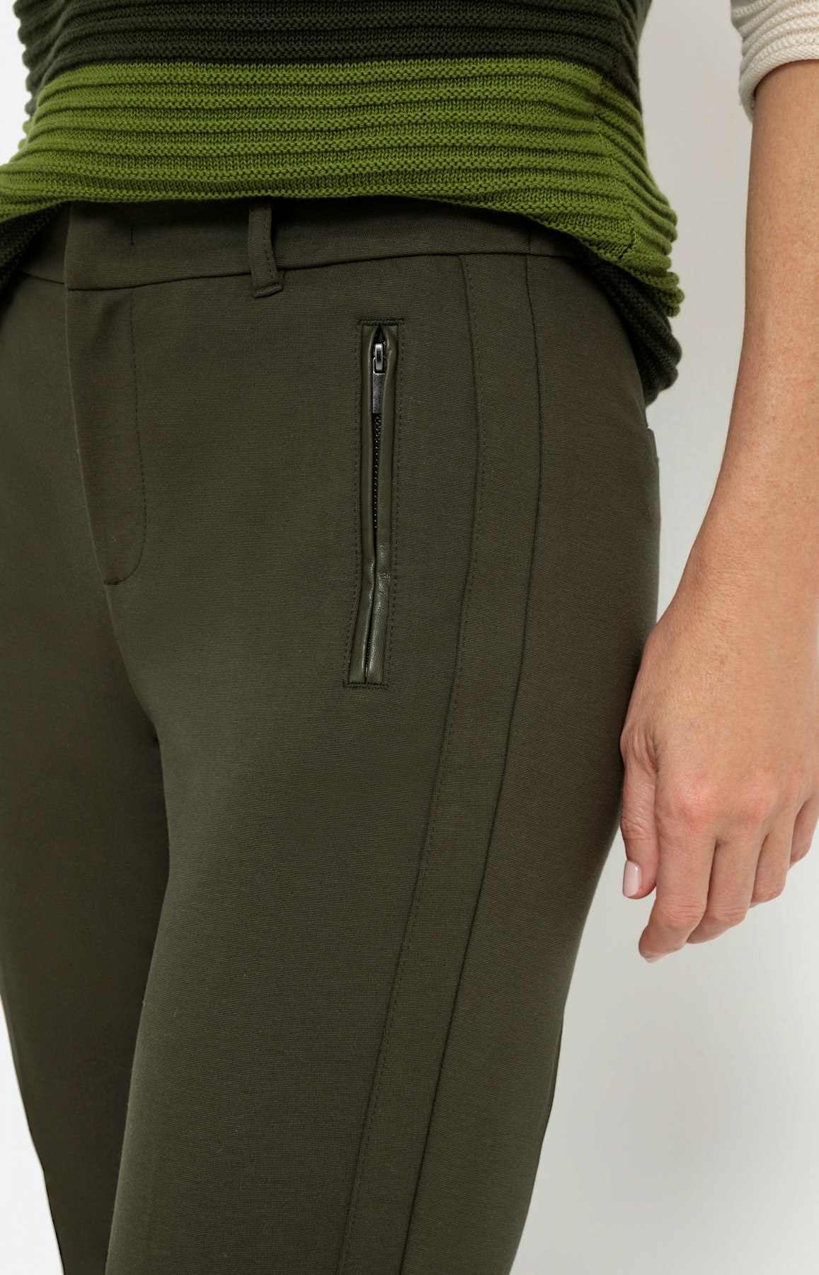 Schmale Hose mit Stretch-Anteil