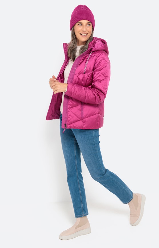 The Pink Edit 2024
  Zachte roze tinten met levendig roze
