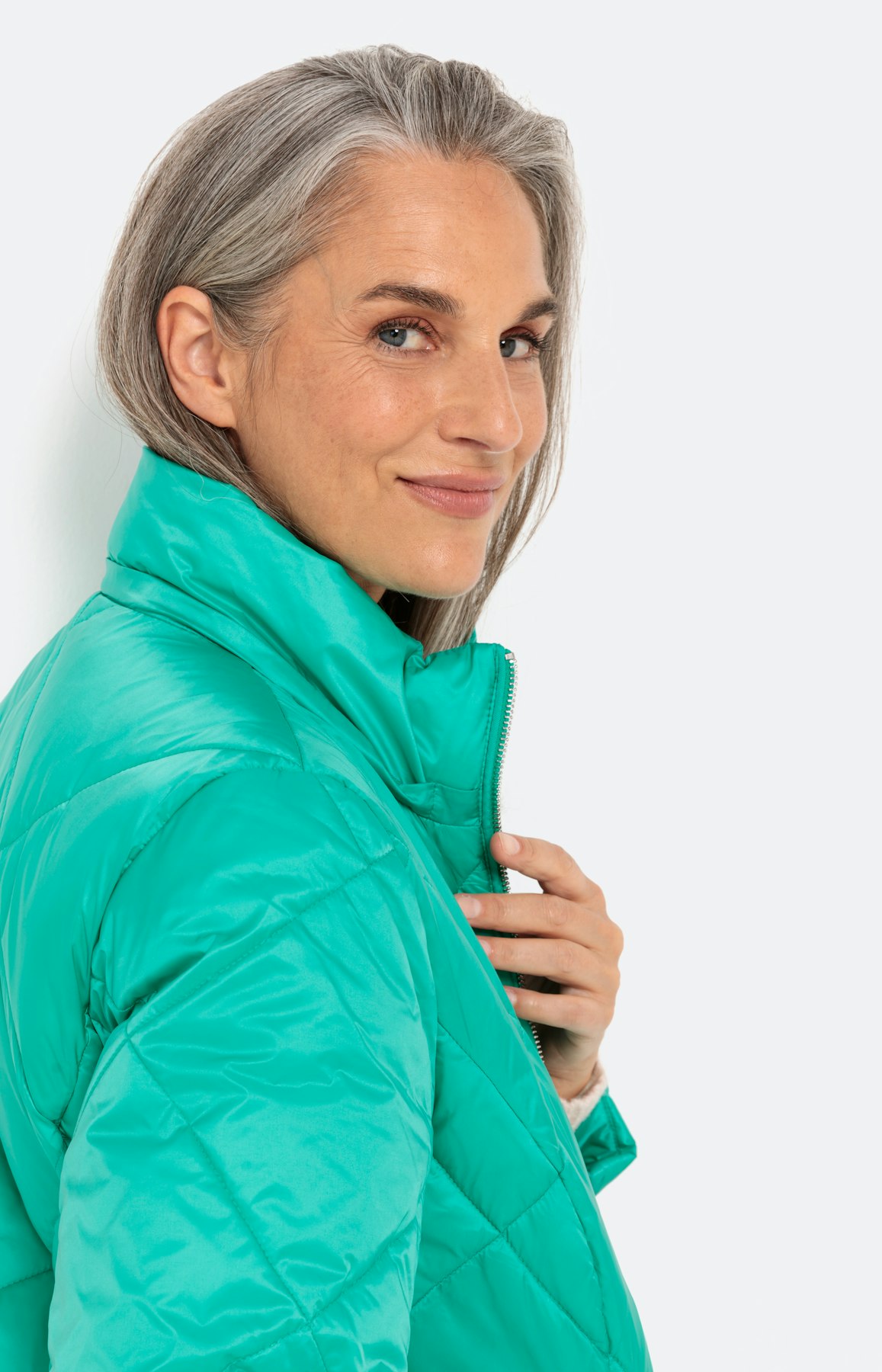 Steppjacke mit abtrennbarer Kapuze, grün